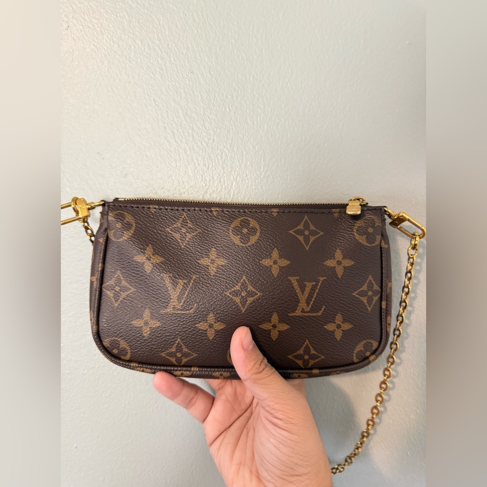 Louis Vuitton small pochette from MPA - Picture 4 of 16